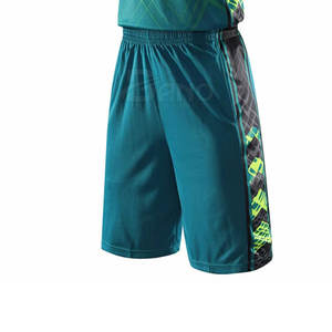 Uniforme de baloncesto hecho en Pakistán, camiseta de equipo y pantalones cortos de sublimación, conjunto de uniforme de baloncesto de Color liso - Product Image 3