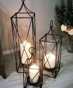 Lanternes en métal décoratives artistiques et élégantes avec des motifs inspirés des fleurs, parfaites pour la décoration de mariage, les centres de table - Product Image 3