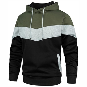 Sudadera con capucha Chevron tricolor para hombre, diseño personalizado con patchwork en verde oliva, gris y negro, precio al por mayor. - Product Image 3