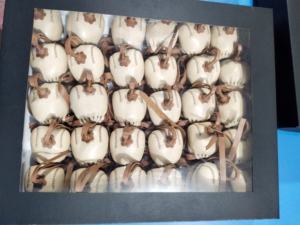 Capuche de fauconnerie arabe personnalisable en cuir, accessoires de fauconnerie pour fauconneurs, capuche pour la chasse en plein air et le son d'appel des gibiers - Product Image 6