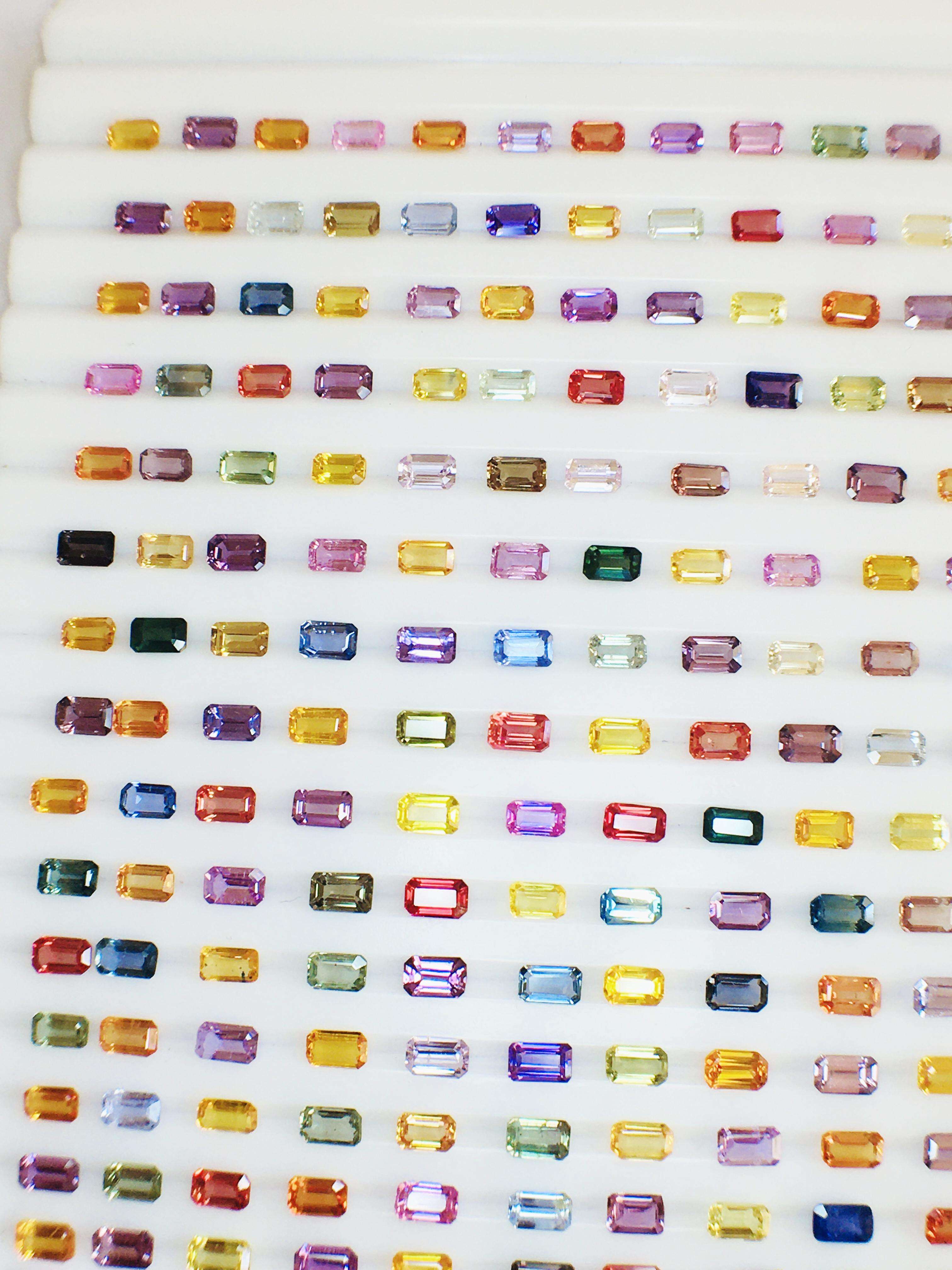 สีน้ำเงินสีเหลืองสีเขียวสีแดงสีชมพูสีม่วงสีน้ำตาล