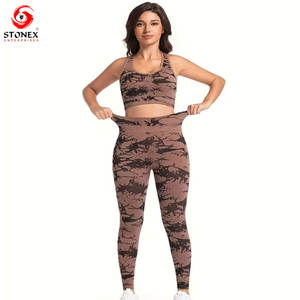 Ensemble de vêtements de yoga pour femmes en gros, vêtements de sport de fitness en deux pièces, vêtements de sport élégants, respirants et à séchage rapide - Product Image 5