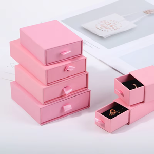 Caja de Joyería de Alta Gama con Logotipo Personalizado, Laminado Mate, Forro de Esponja con Relieve, Empaque Ecológico para Anillos, Aretes y Collares - Product Image 2