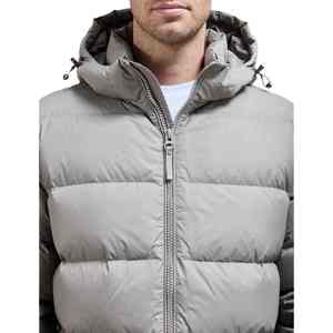Veste longue matelassée pour homme conçue pour les climats extrêmement froids avec une protection étendue et un rembourrage épais - Product Image 3