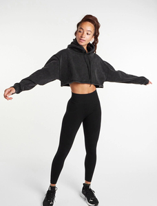 Sudadera Corta Personalizada Premium para Mujer, Estilo Holgado con Hombros Caídos, Antiarrugas, Transpirable, Lavada al Ácido, Estilo Urbano, Invierno, 100% - Product Image 3