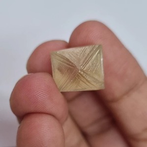 17 Ct Moissanite Rough Off White Moissanite Rough Un shape Rough para joyería Moissanite - Product Image 3