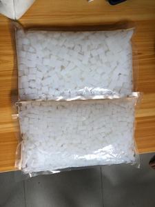 เวียดนามสแควร์ cube Nata De Coco สําหรับทําน้ําผลไม้และเครื่องดื่มเยลลี่มะพร้าวรสหวานและอร่อยพร้อมน้ําเชื่อมจากข้อมูลทองคํา 99