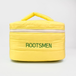 OEM tùy chỉnh chần Puffy Treo Du Lịch vệ sinh tổ chức Pouch trường hợp Set Make up với logo puffer Túi mỹ phẩm - Product Image 1