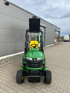 Tractor Cortacésped Eléctrico Industrial Grande X950R para Mantenimiento de Jardines y Corte Profesional de Césped - Product Image 2