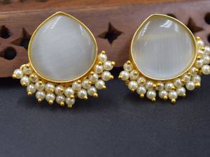 trending brass <b>earring</b> Manufacturer Supplier 18k Gold Plated Stainless Natural Stone Round <b>Stud</b> <b>Earrings</b> - Product Image 2