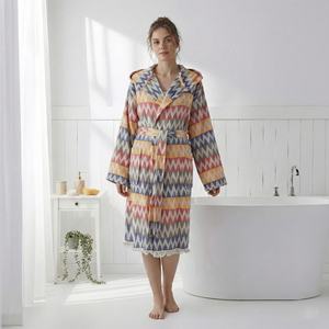 Peignoir turc zigzag multicolore pastel, à capuche, 100% coton - Product Image 1
