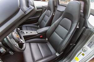 Porsche 718 Boxster 2022 Usado, Volante a la Izquierda/Derecha, Edición 25 Aniversario - Product Image 3