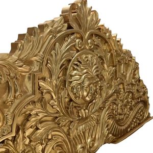 Lit majestueux de style victorien royal, luxueux, doux, en bois de palissandre massif sculpté à la main, avec détails sculpturaux, chambre à coucher de style palais - Product Image 6