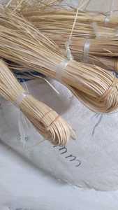 Material de caña natural hecho a mano respetuoso con el medio ambiente para la reparación de sofás y muebles para la restauración de suministros artesanales de Vietnam - Product Image 3