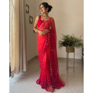 Saris Bandhej sur mesure avec personnalisation de style, blouse et embellissements sur mesure - Product Image 1