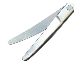 Ciseaux Mayo Ciseaux chirurgicaux droits et incurvés 14 CM Ciseaux Mayo pour salle de chirurgie en acier inoxydable - Product Image 6