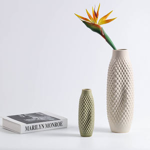 Jarrones de cerámica con flores secas, decoración - Product Image 2