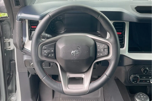 พร้อมขับขี่ - รถพวงมาลัยซ้ายมือสอง |   พวงมาลัยขวา |   ฟอร์ด บรองโก รุ่นเฮอริเทจ ปี 2024 แบบ 4 ประตู เกียร์ 7 สปีด - Product Image 4