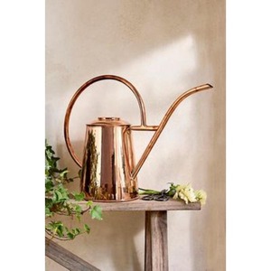 Grand bidon d'eau en métal avec fini enduit de poudre utilisé pour la décoration de la maison et du balcon - Product Image 4