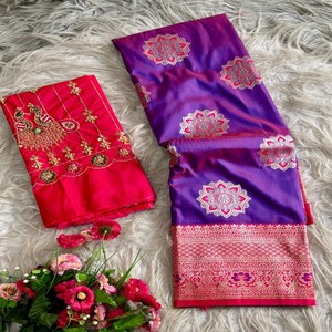 Sari de Seda Banarasi Premium VASTRA COTTAGE con Pallu Rico, Borde de Diseño en Contraste, Incluye Blusa con Bordado Aari - Product Image 3