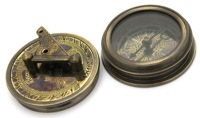 Boussole de poche Ross London en laiton massif, style moderne, avec cadran solaire, pointeur de lecture de l'heure pour le camping, la randonnée, style antique vintage