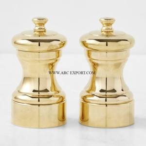 Mesa chapada en oro antiguo Metal decorativo Latón Sal y pimienta Proveedor al por mayor Diseño único Utensilios de cocina Sal y pimienta - Product Image 4