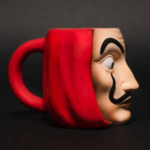 Tasse 3D Money Heist en grès céramique faite à la main, capacité 200ml/400ml, design moderne européen, cadeau d'affaires classique avec couvercle - Product Image 3
