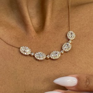 Élégant collier en or massif 14 carats avec diamants cultivés en laboratoire certifié 4.89 Ct IGI VVS Bijoux fins de qualité supérieure pour mariage à un prix inférieur - Product Image 2