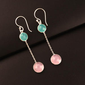 Boucles d'oreilles Dainty Vintage à deux pierres précieuses Calcédoine taillée avec chaîne Style Lunette Laiton Plaqué Argent Gouttes Légères - Product Image 1