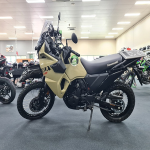 Clean KM-MDR-2GD-39 Refrigerator 21.9 Cu. Ft. Air Cooling & <b>Fan</b> Cooling 2 Doors 2 Shelves 99 Lbs. Capacity - Product Image 1