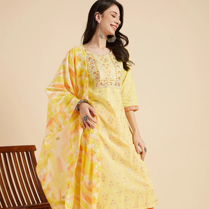 Nueva y elegante kurta de algodón con bordado en color amarillo, pantalón y hermosa dupatta para ocasiones de verano - Product Image 1