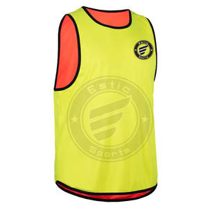 Nuevos Baberos de fútbol reversibles de alta calidad, chalecos de fútbol impresos personalizados, Baberos deportivos de equipo de nuevo estilo, Baberos Unisex - Product Image 3