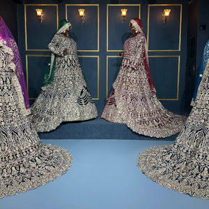 Lehenga en velours de travail lourd complet avec des détails riches en longs sentiers et des pierres Jarkan étincelantes pour la mariée et la fête - Product Image 1