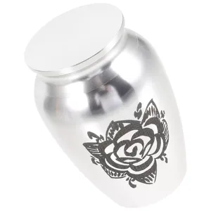 Urna Funeraria de Aluminio Estilo Americano Pintada en Plata con Grabado Floral, Duradera y Ecológica - Product Image 6