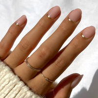 A015 Faux ongles à presser rose nude mat avec bord doré, style French, 30 pièces, courts, ovales, prêts à l'emploi, vente en gros