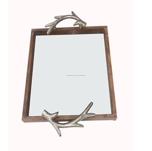 Plateau élégant en verre et bois, avec poignée en métal, offre spéciale - Product Image 1