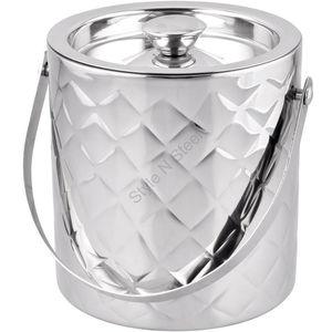 Cubitera de hielo Premium de acero inoxidable con diseño de diamante - Product Image 1