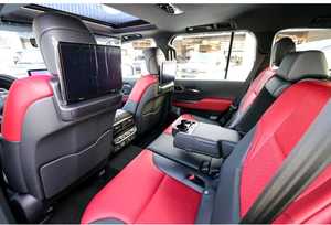 NUEVO TOYOTA LAND CRUISER VXR 2025, 3.5L, 0KM, 5 PLAZAS, 6 CILINDROS, 499HP, TRANSMISIÓN AUTOMÁTICA - Product Image 3