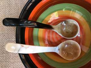 Cuillères élégantes en corne de buffle et de vache Options de vaisselle et de couverts distinctives pour les fêtes - Product Image 2