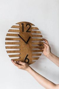 CORPS PERSONNALISÉ HORLOGE MURALE EN BOIS POUR DÉCOR À LA MAISON ÉLÉGANTE Corps en bambou MODERNE avec Rosh naturel pour les occasions de mariage - Product Image 6