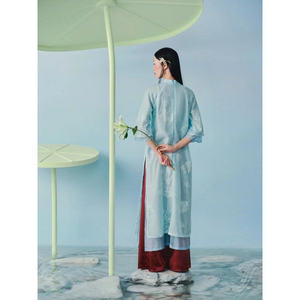 Pantalon en soie rouge, pantalon en soie à jambes larges taille haute, adapté à l'ao dai - Product Image 2