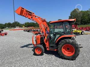 Tractor Kubota L4760 2013, 49-99 HP, Cargador Frontal, Retroexcavadora, Motor Diésel de 4 Cilindros, 4x4, Carga Nominal de 8 Toneladas, Mejor Precio en el Reino Unido - Product Image 4