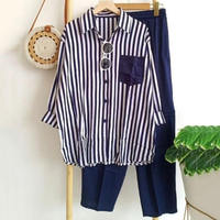 Ensemble 2 pièces élégant pour femme : chemise tricotée à manches courtes boutonnée et short moulant brodé – Collection été décontractée
