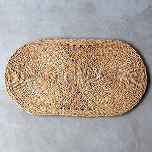 Alfombras pequeñas trenzadas a mano de rafia, alfombra de algas marinas de forma ovalada para el hogar, hotel, complejo, esteras de entrada de paja natural - Product Image 1