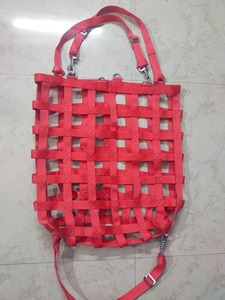 Haybag haynet ถุงป้อนหญ้าแห้งทนทานสำหรับที่มั่นคงและทุ่งหญ้าราคาขายส่งและปรับแต่งได้ - Product Image 2