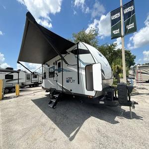 Venta al por mayor de Forest River Work & Play 2-1-L-T 2022 de segunda mano a precio económico - Product Image 1