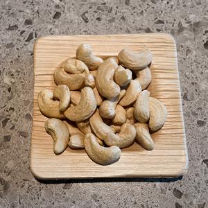 Núcleos de Anacardo de Vietnam de Alta Calidad, Venta Superior, W450, con Certificación Orgánica USDA/EU, Procesados y Pelados, Aptos para Exportación - Product Image 2