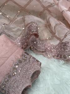 ผ้าโปร่งบางแบบพรีเมี่ยมที่น่าสนใจพร้อมเลื่อมและด้ายเย็บปักส่าหรีผู้หญิงแฟชั่นผู้ผลิตและผู้จัดจำหน่ายจากศัลยแพทย์ - Product Image 3