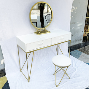 Modern BTD68053 Bronze Gold V-Shaped Dressing Table and Chair Set with Lighted <b>Mirror</b> Featuring a Bedroom <b>Panel</b> Design - Product Image 3