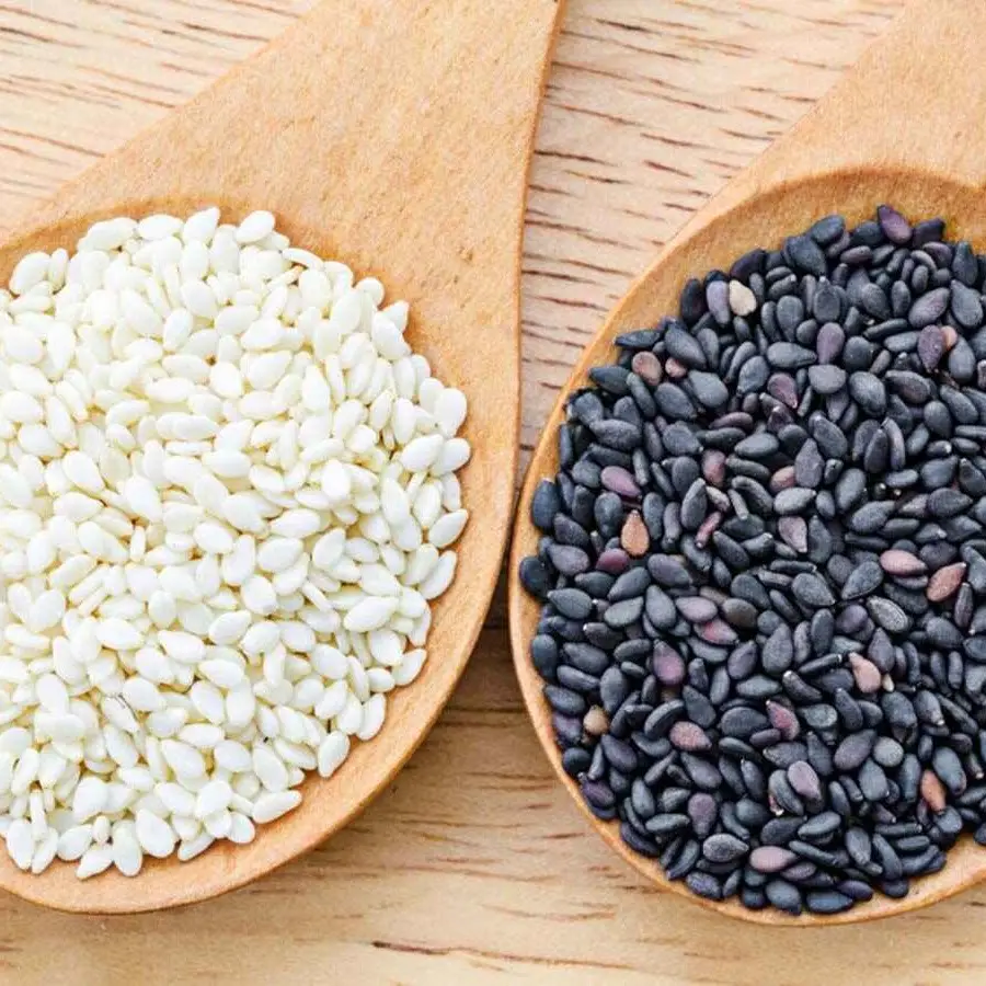 Prezzo all'ingrosso semi di sesamo crudi naturali di alta qualità 100% semi di sesamo mondati bianchi puri